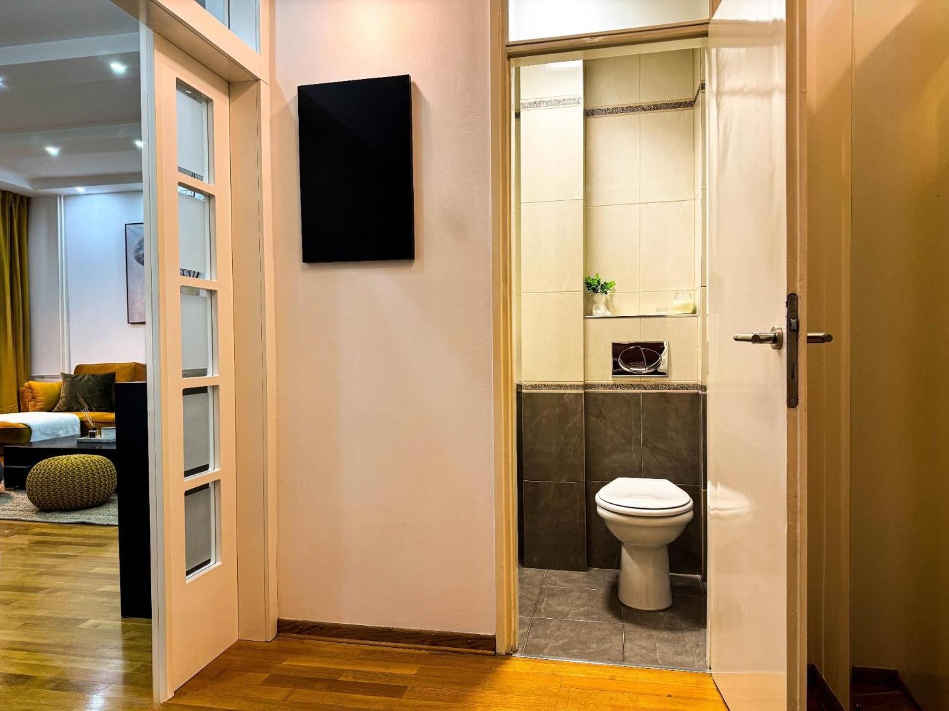 Ferienwohnung Big Company Old Town Treasure Renovated Belgrad Exterior foto